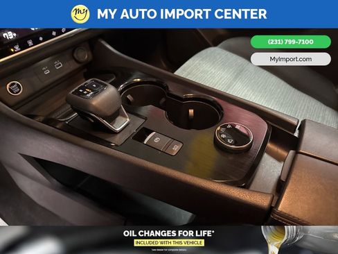 Used 2022 Nissan Rogue SV image 23