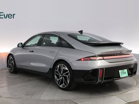 Used 2023 Hyundai Ioniq 6 Limited image 14