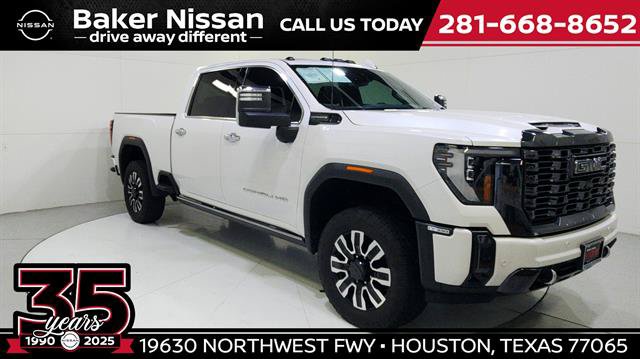 Used 2024 GMC Sierra 2500 Denali Ultimate AWD/4WD image 1