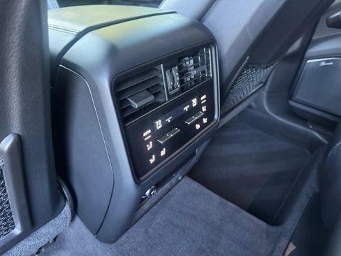 Used 2024 Porsche Cayenne Turbo GT AWD/4WD image 21