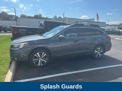 Used 2018 Subaru Outback 2.5i Limited AWD/4WD image 11