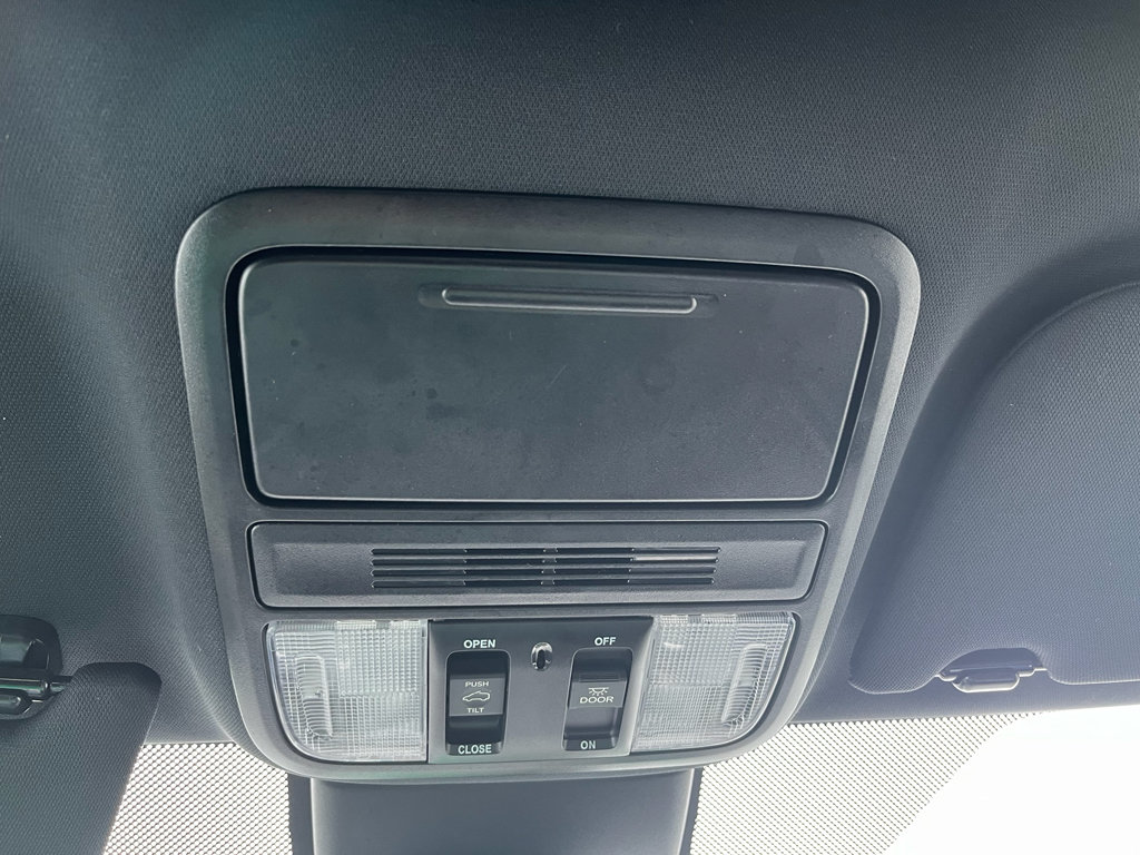 Used 2025 Honda Odyssey Sport-L image 24