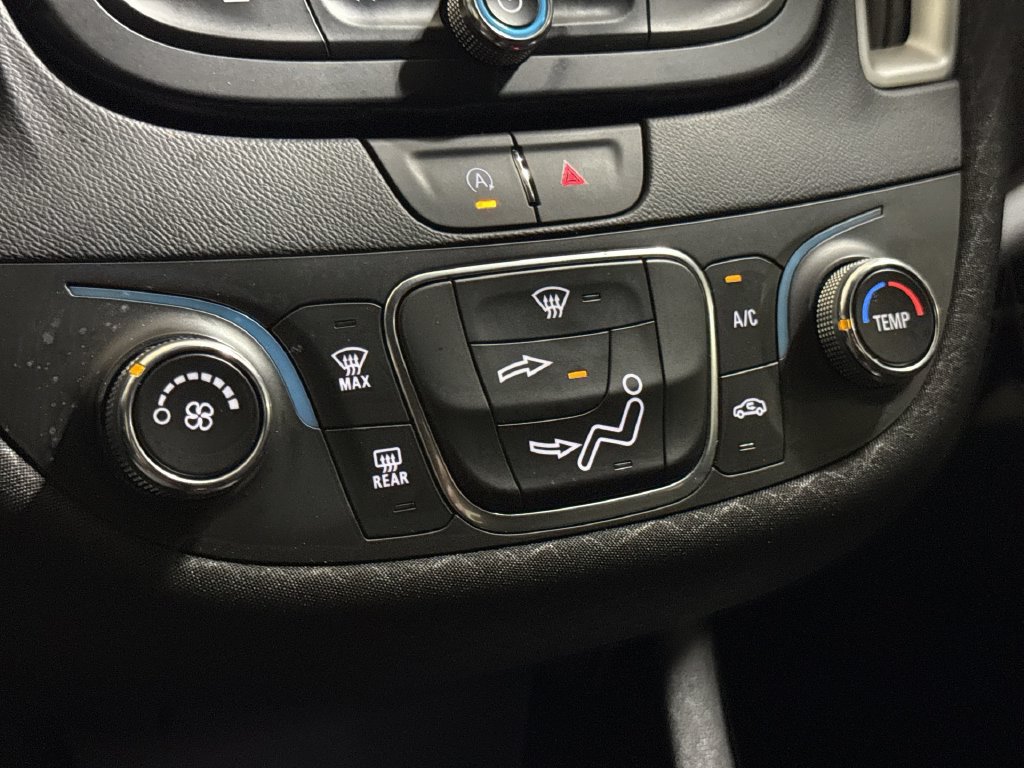 Used 2022 Chevrolet Malibu LS FWD image 16