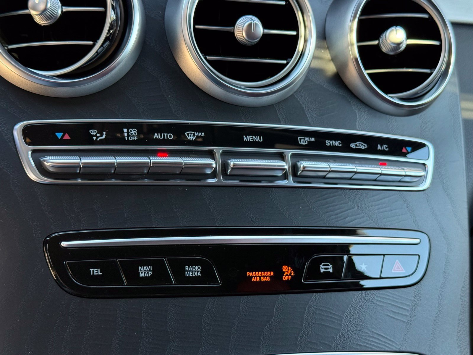 Used 2022 Mercedes-Benz GLC 300 4MATIC Coupe image 38