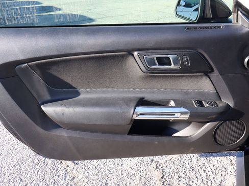 Used 2018 Ford Mustang GT w/ Black Accent Pkg image 13