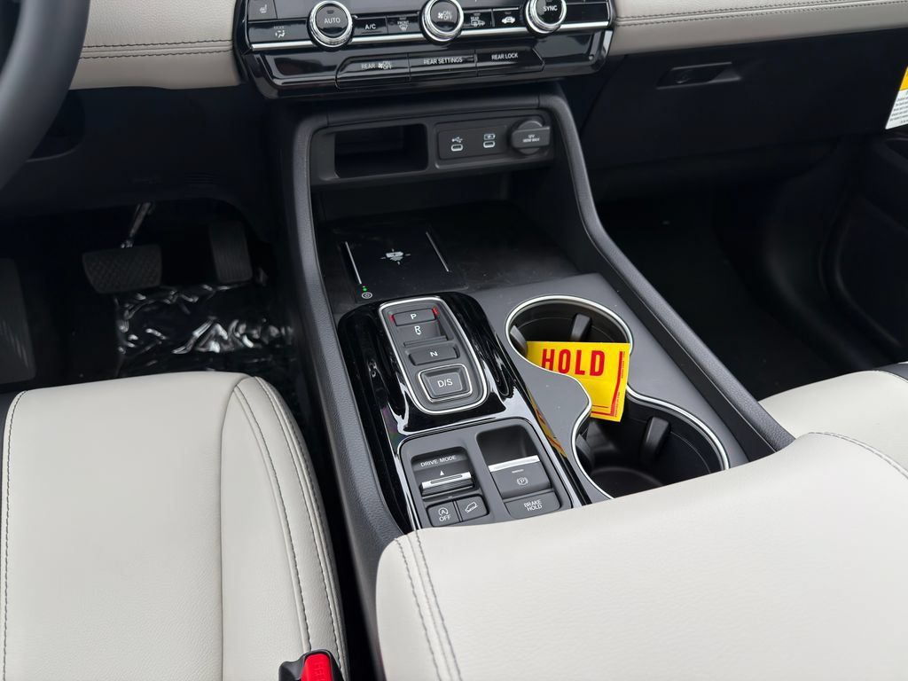 New 2026 Honda Pilot Touring image 17