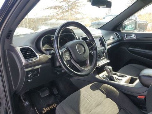 Used 2018 Jeep Grand Cherokee Laredo image 10