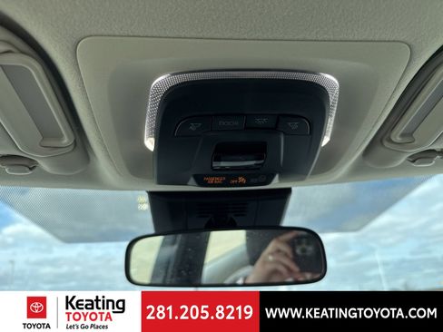 Used 2024 Toyota Corolla LE image 21