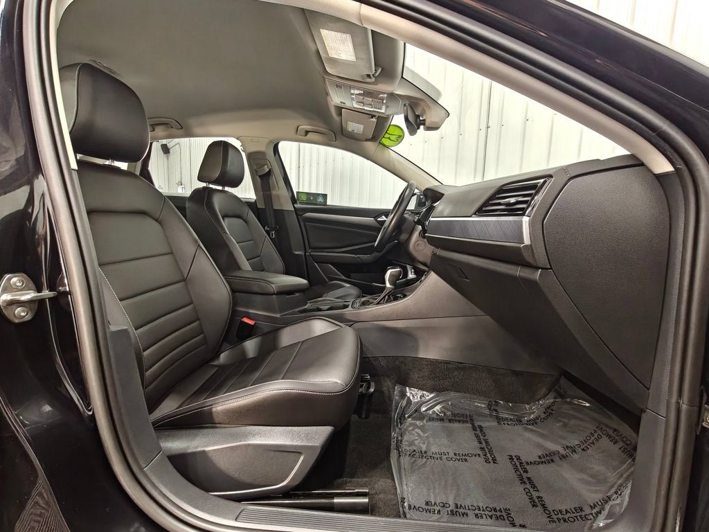 Used 2023 Volkswagen Jetta SE FWD image 20