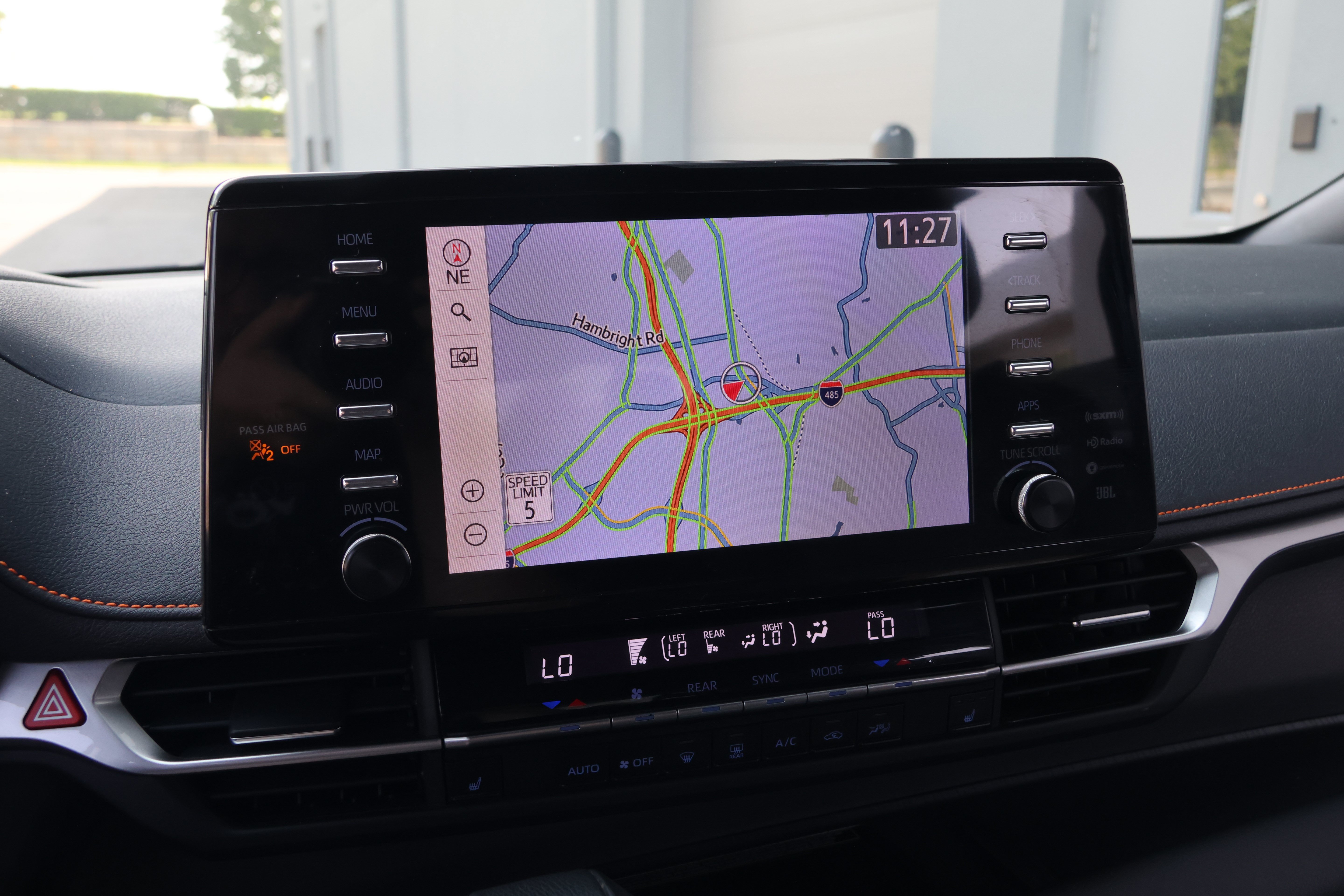 Used 2023 Toyota Sienna XSE w/ XSE Plus Package FWD image 23