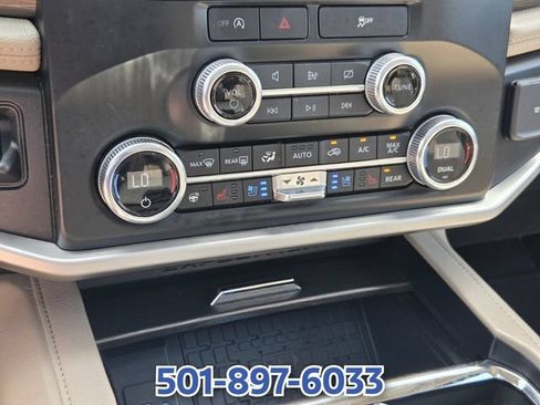 Used 2024 Ford Expedition Limited RWD image 23