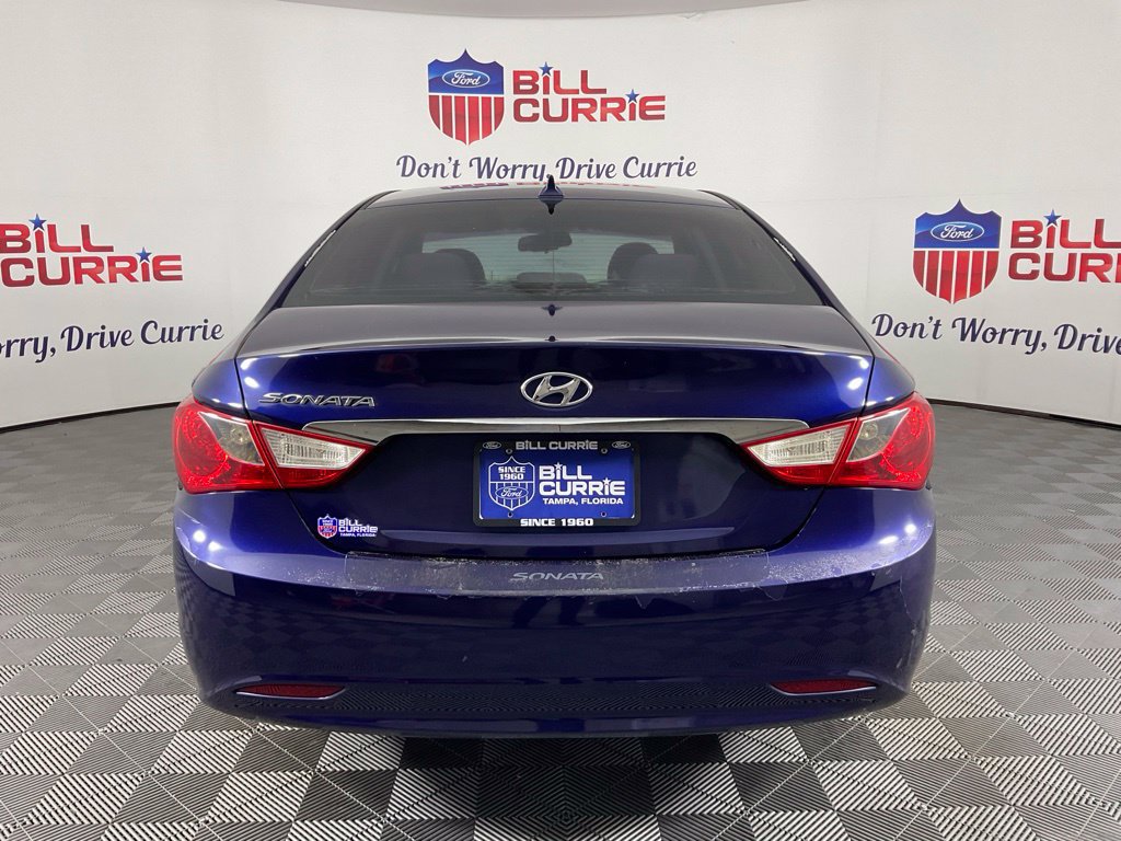 Used 2013 Hyundai Sonata GLS FWD image 4