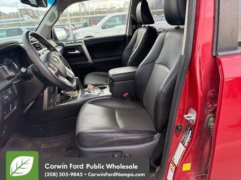 Used 2018 Toyota 4Runner SR5 Premium image 10