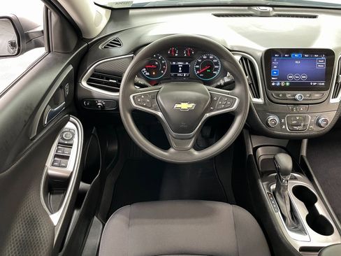 Used 2022 Chevrolet Malibu LS image 15
