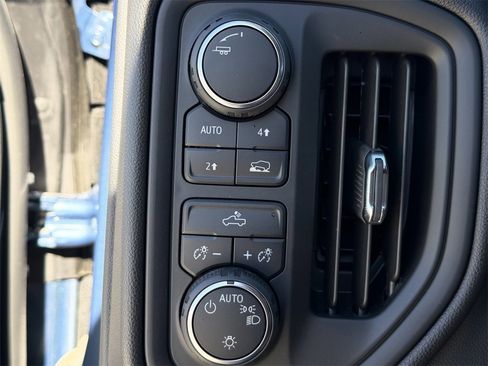 Certified 2024 Chevrolet Silverado 1500 Custom image 22