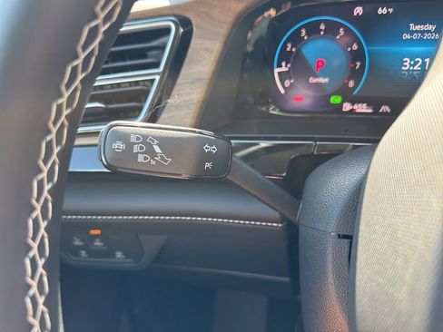 New 2026 Volkswagen Atlas SE FWD image 37