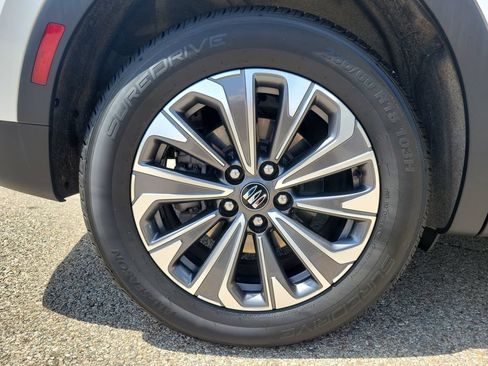 Used 2024 Buick Envision Preferred AWD/4WD image 5