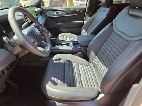 New 2026 Ford Explorer ST-Line w/ ST-Line Street Pack RWD image 18