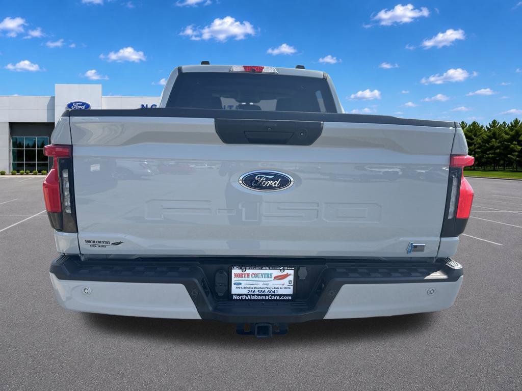 Used 2023 Ford F150 Lightning XLT AWD/4WD image 14