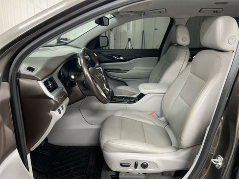 Used 2019 GMC Acadia SLT w/ LPO, Cargo Package image 19