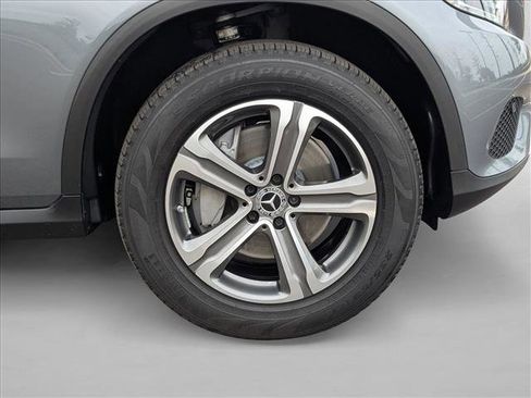 Used 2019 Mercedes-Benz GLC 300 4MATIC image 23
