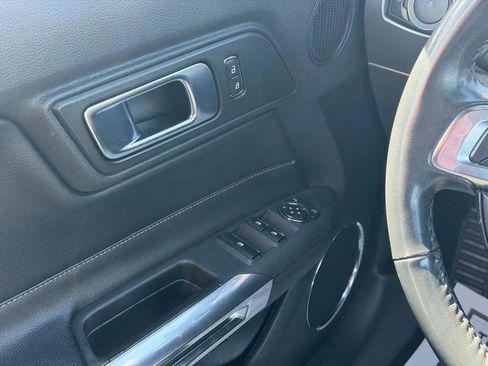 Used 2022 Ford Mustang Premium image 14