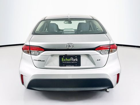 Used 2026 Toyota Corolla LE image 7