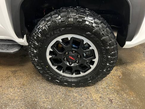 Used 2025 Toyota 4Runner TRD Off-Road Premium image 26