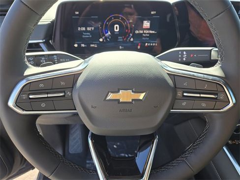 New 2025 Chevrolet Suburban Premier image 11