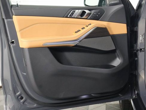 Certified 2026 BMW X5 sDrive40i w/ Climate Comfort Package RWD image 12