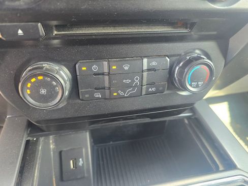 Used 2018 Ford F350 XLT w/ XLT Value Package image 15