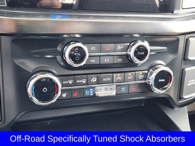 New 2026 Ford F250 Lariat w/ FX4 Off-Road Package AWD/4WD image 19
