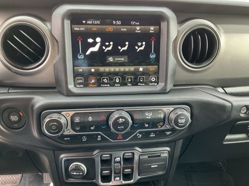 Certified 2023 Jeep Wrangler Unlimited Sport AWD/4WD image 18