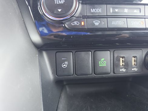 Used 2025 Mitsubishi Eclipse Cross SEL AWD/4WD image 33