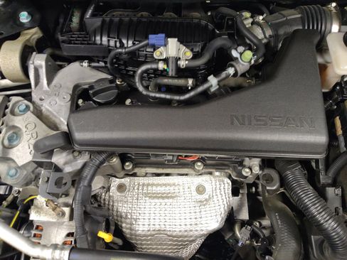 Used 2017 Nissan Rogue SV FWD image 30