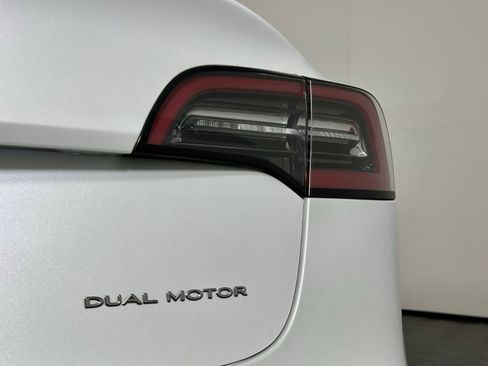 Used 2022 Tesla Model 3 Long Range image 12