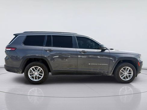 Used 2024 Jeep Grand Cherokee L Laredo RWD image 2