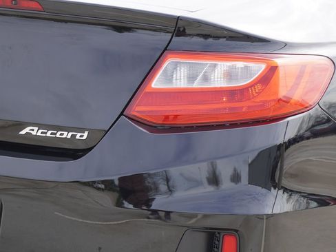 Used 2015 Honda Accord EX-L image 10