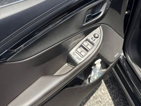 Used 2017 Chevrolet Impala LT FWD image 6