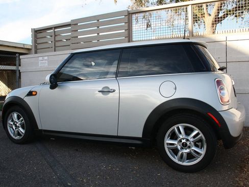 Used 2011 MINI Cooper Hardtop image 21