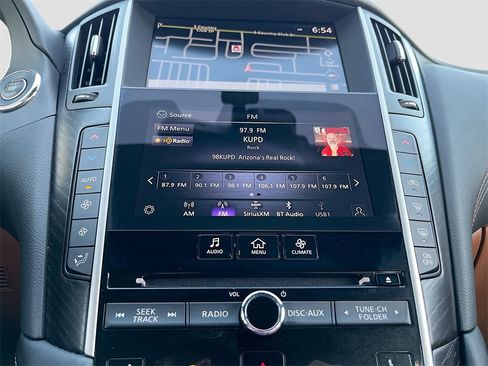 Used 2024 INFINITI Q50 Sensory image 15