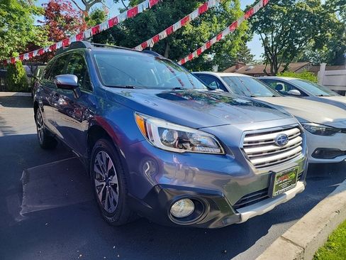 Used 2016 Subaru Outback 2.5i Limited AWD/4WD image 4