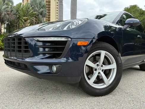 Used 2018 Porsche Macan Sport Edition AWD/4WD image 8