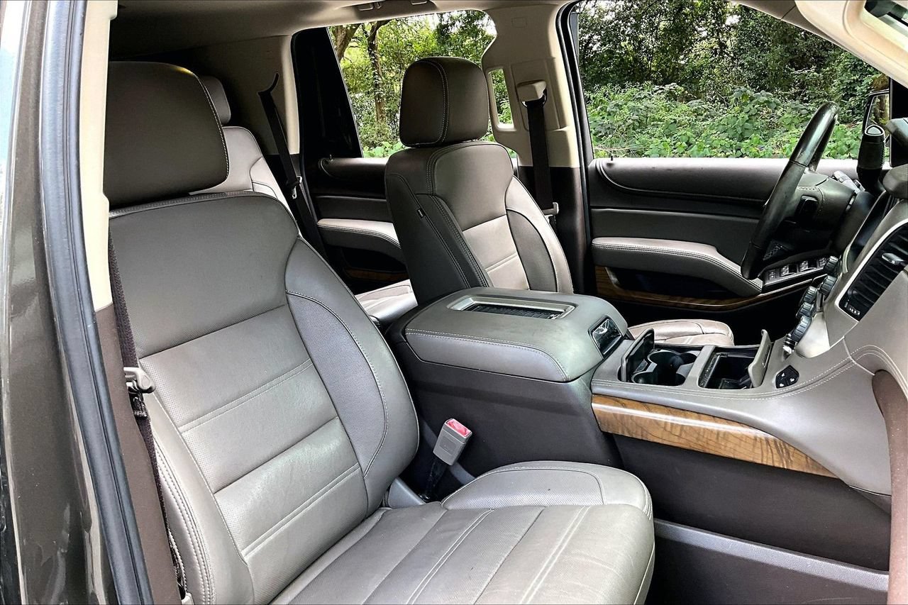 Used 2020 GMC Yukon Denali RWD image 29