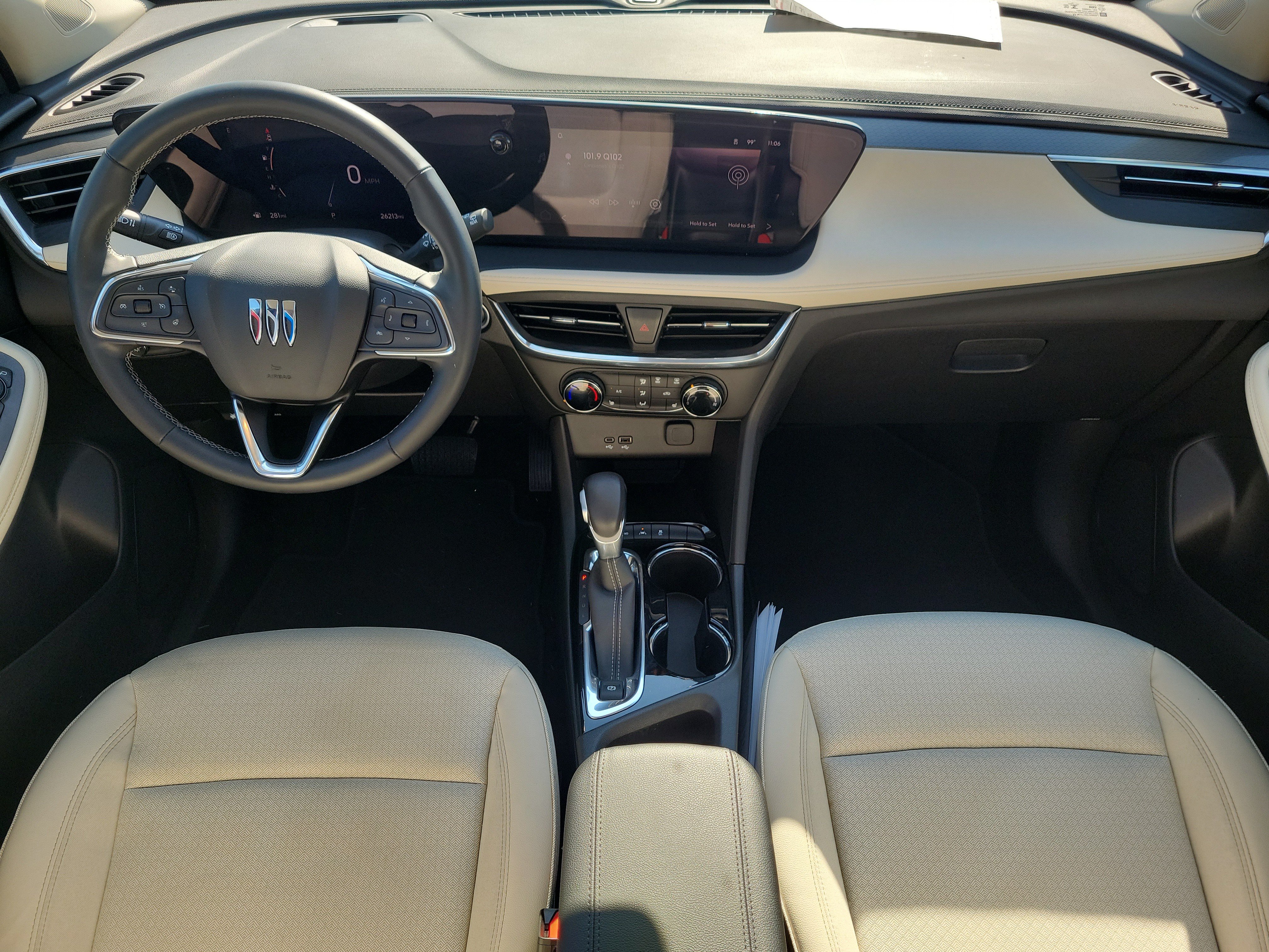 Used 2024 Buick Encore GX Preferred w/ Comfort Package AWD/4WD image 8