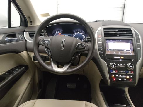 Used 2019 Lincoln MKC Premiere FWD image 22