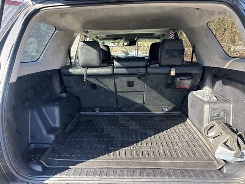 Used 2022 Toyota 4Runner Limited image 10