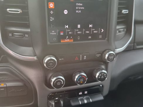 Used 2024 RAM 2500 Big Horn image 14