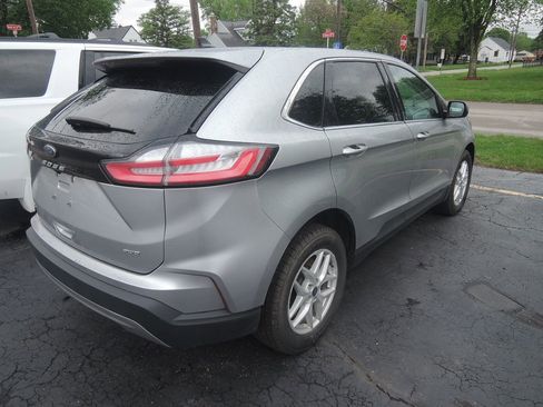 Used 2022 Ford Edge SEL AWD/4WD image 14