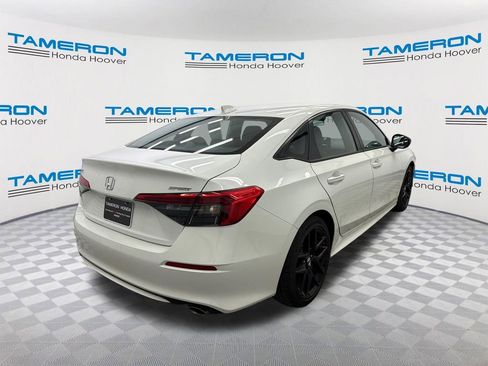 Used 2023 Honda Civic Sport image 5